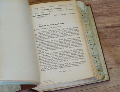 Bergbau Oberbergamt Dortmund 1962 Grubensicherheit Komplettordner
Schlüsselwörter: Bergbau Oberbergamt Dortmund 1962 Grubensicherheit Komplettordner