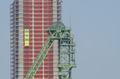 Bergwerk West im Umbau zur Landesgartenschau 2020. Turm mit RAG Logo. Bilder vom 15.04.2019
Schlüsselwörter: Bergwerk West im Umbau zur Landesgartenschau 2020. Turm mit RAG Logo. Bilder vom 15.04.2019