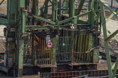 Bergwerk West im Umbau zur Landesgartenschau 2020. Turm mit RAG Logo. Bilder vom 15.04.2019
Schlüsselwörter: Bergwerk West im Umbau zur Landesgartenschau 2020. Turm mit RAG Logo. Bilder vom 15.04.2019