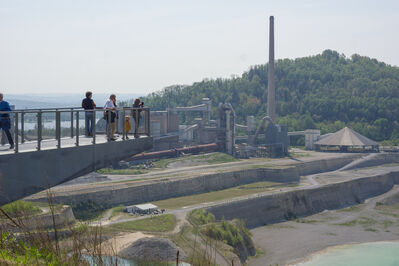 Schlüsselwörter: Mergelgrube Zonneberg bei Maastricht und ENCI Tagebau