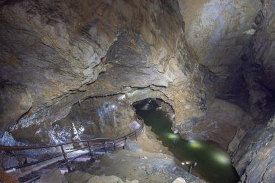 Schlüsselwörter: Grottes de Remouchamps