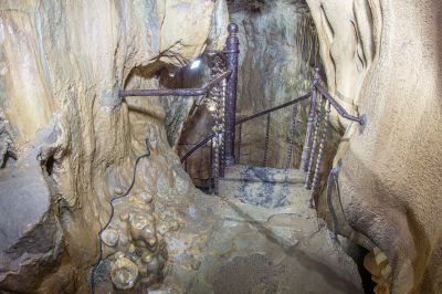 Schlüsselwörter: Grottes de Remouchamps