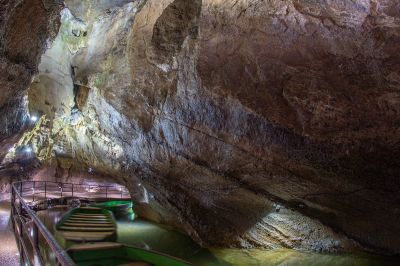 Schlüsselwörter: Grottes de Remouchamps