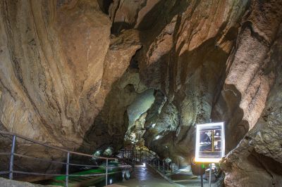 Schlüsselwörter: Grottes de Remouchamps