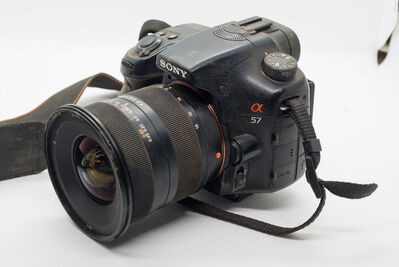 Sony a57 mit Sony 11-18mm Objektiv
Die Kamera befindet sich derzeit in der Kombi fÃ¼r Untertageaufnahmen im Einsatz
Schlüsselwörter: Sony a57 mit Sony 11-18mm Objektiv