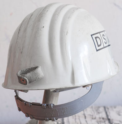 DSK Helm weiÃŸ
Helmfarbe weiÃŸ steht fÃ¼r Steiger und auch Aufsichtshauer.
Schuberth Helm.
